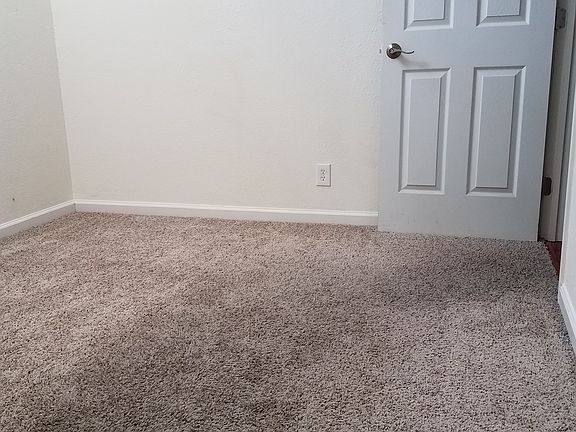 4th image of 3261 Irlanda Way