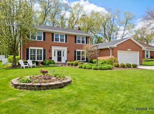 22W141 Glen Valley Dr, Glen Ellyn, IL 60137
