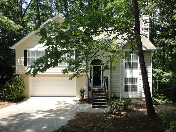 704 Tie St, Albertville, AL 35950