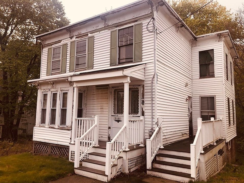 219 Union St, Franklin, MA 02038 Zillow