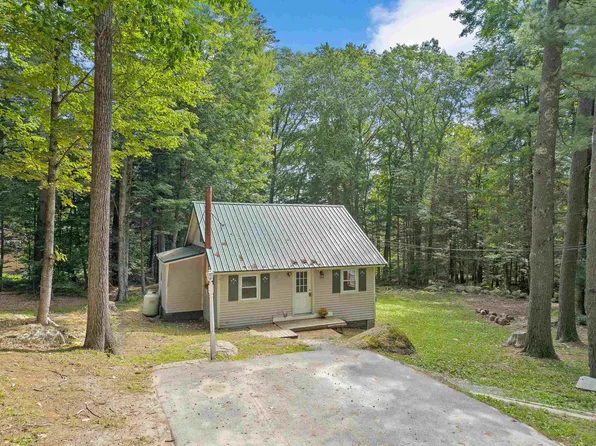 29 Patten Hill Road, Hillsborough, NH 03244
