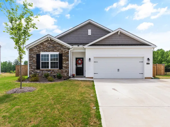 474 Silver Maple Dr, Fuquay Varina, NC 27526