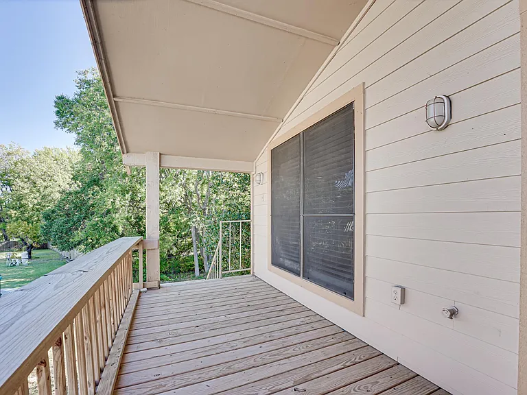 605 Scenic Dr — Photo 11