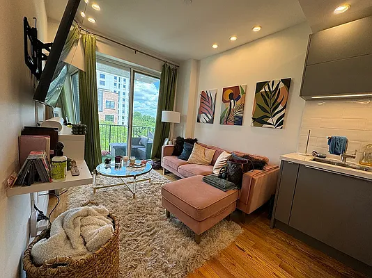 Rented by Pear NYC LLC | media 1