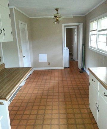 3rd image of 410 W Park St