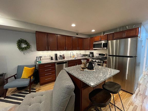 2nd image of 1630 N Cleveland Ave #1