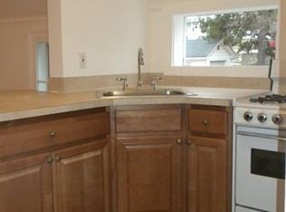 27 N Pearl St, Pearl River, NY 10965