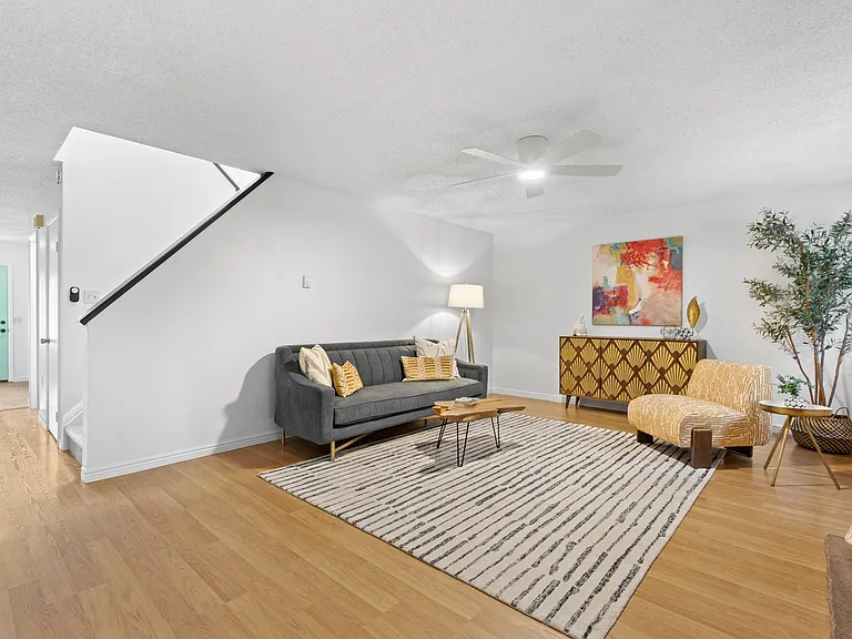 2926 Glenwood Dr — Photo 9
