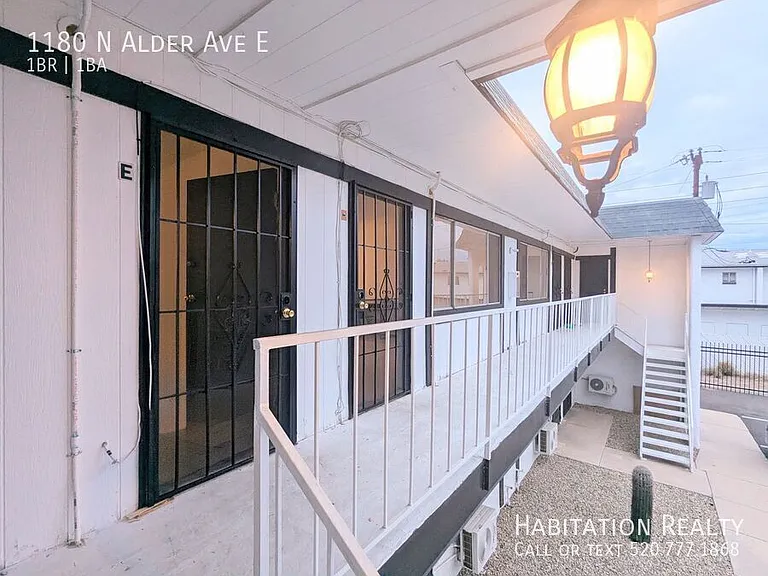 1180 N Alder Ave E — Photo 9