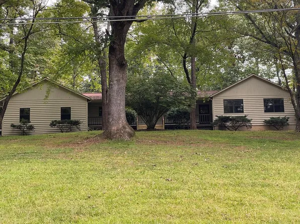 715 Peachtree Hills Rd, Murphy, NC 28906