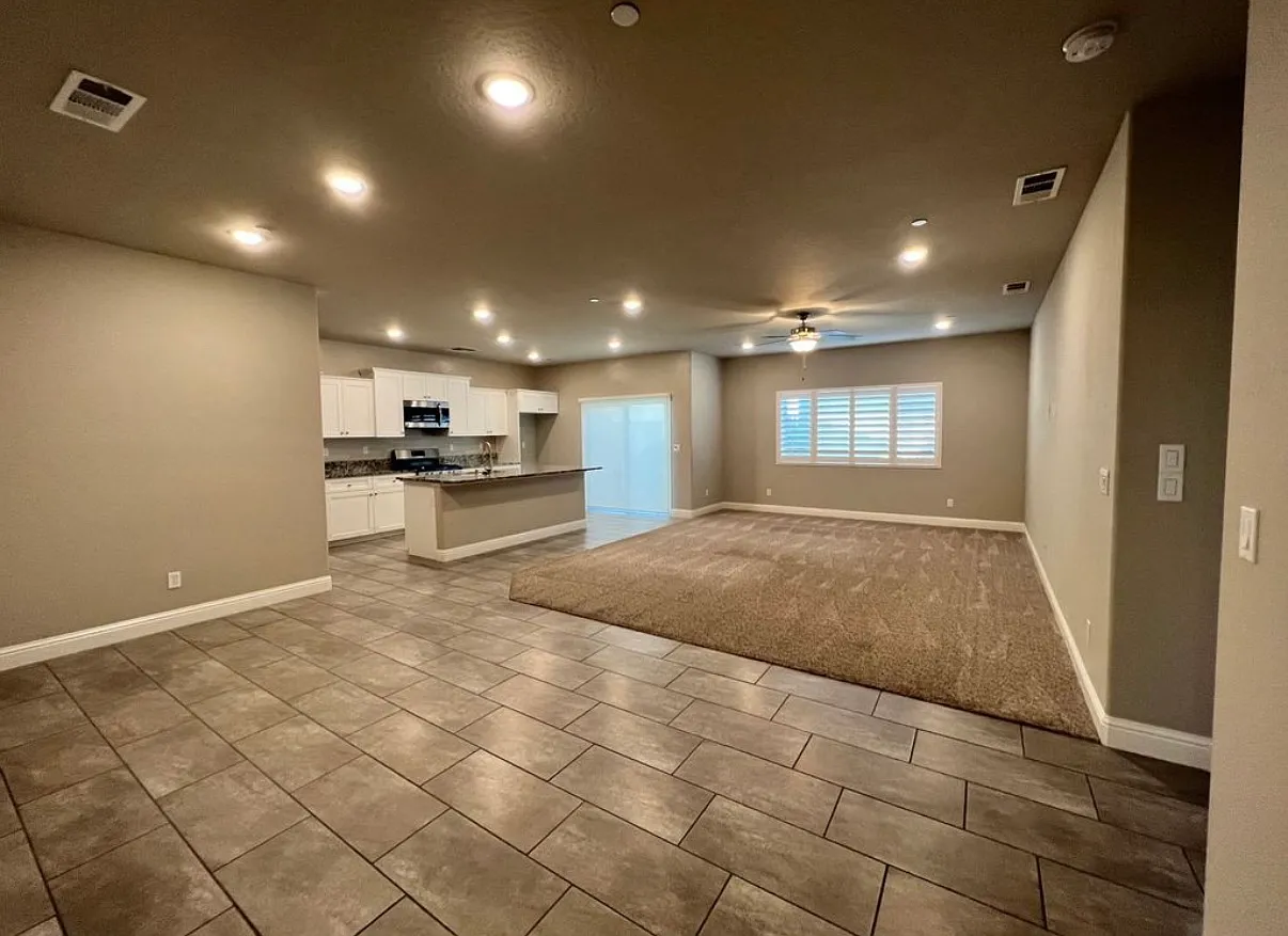 3 bed, 1635 sqft, $2,500 — Photo 3