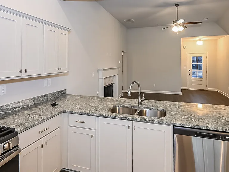8105 Aiden Rd — Photo 7