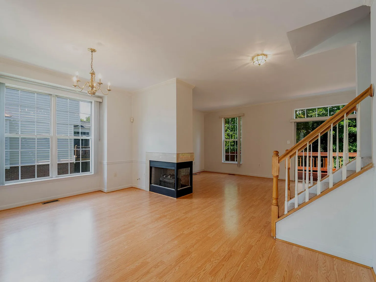 3 bed, 2.5 bath, 2176 sqft, $2,750 — Photo 3