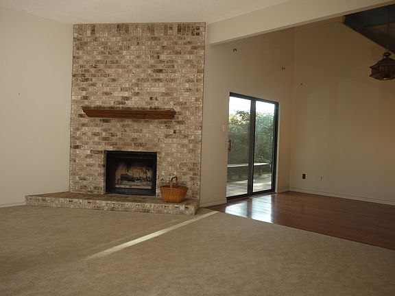 Living room to Dining room