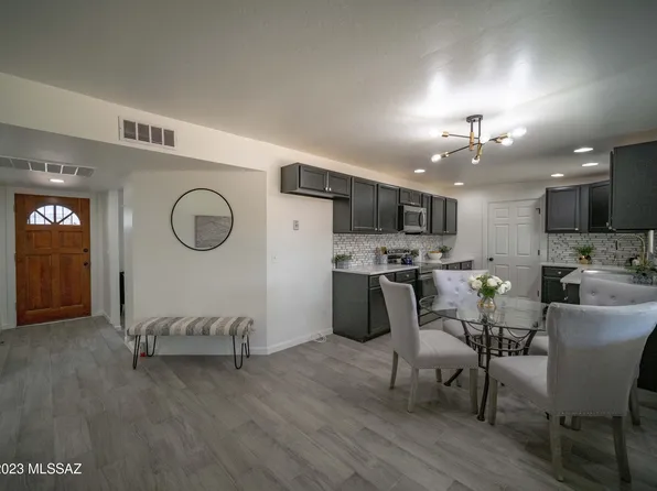 7308 E Random Ridge Dr, Tucson, AZ 85710