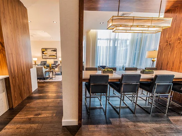 620 West 42nd Street image 8 of 11