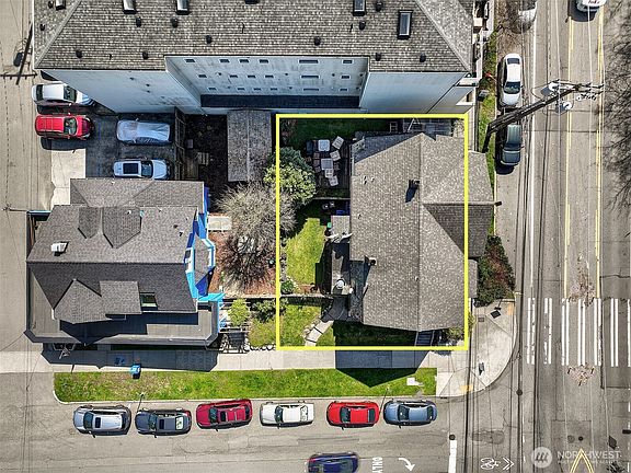 3rd image of 1201 E Denny Way