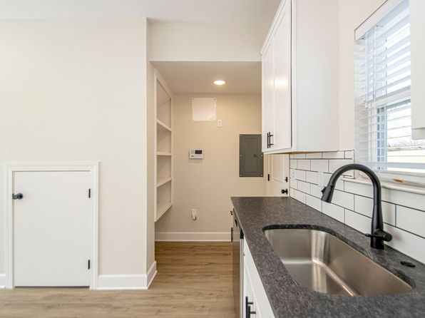 1201 W 4th St UNIT A