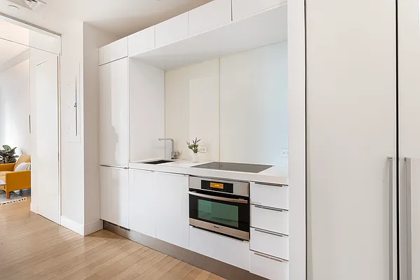 Rented by Brown Harris Stevens | media 8