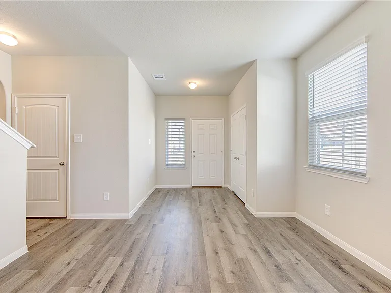 2534 Sturgeon Way — Photo 7