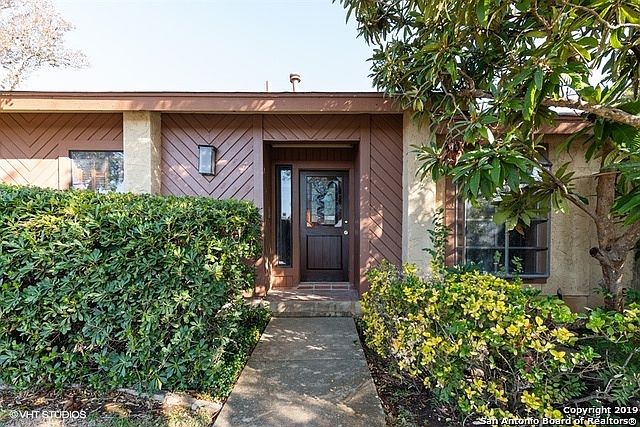 1st image of 16301 Buena Tierra St