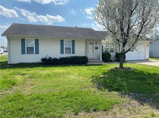 600 W Elm St, Altamont, IL 62411