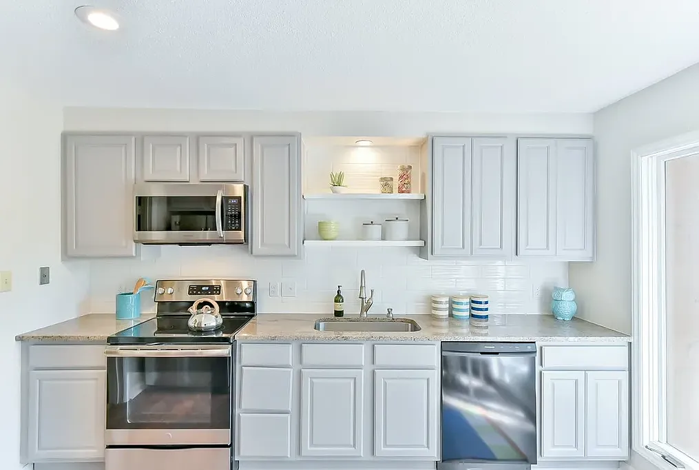 3 bed, 2.5 bath, 1475 sqft, $1,850 — Photo 4