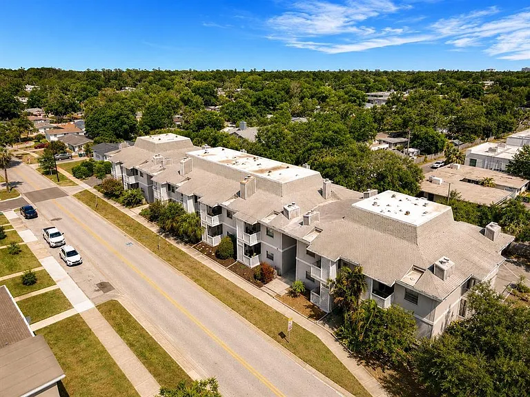 4405 W Fair Oaks Ave #18 — Photo 3