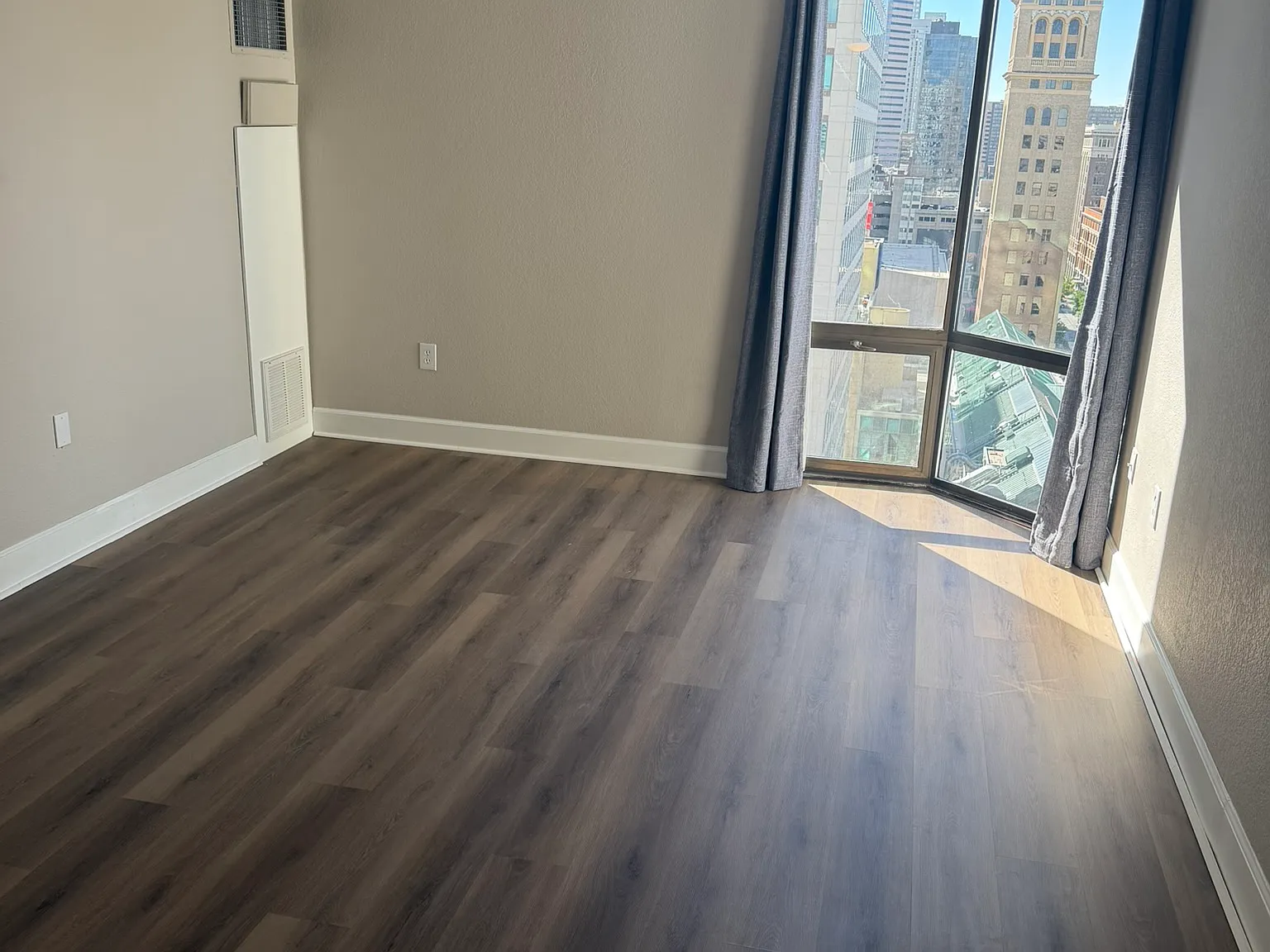 2 bed, 1283 sqft, $2,600 — Photo 3