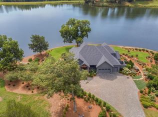 984 Mapleton Ln, Columbus, NC 28722