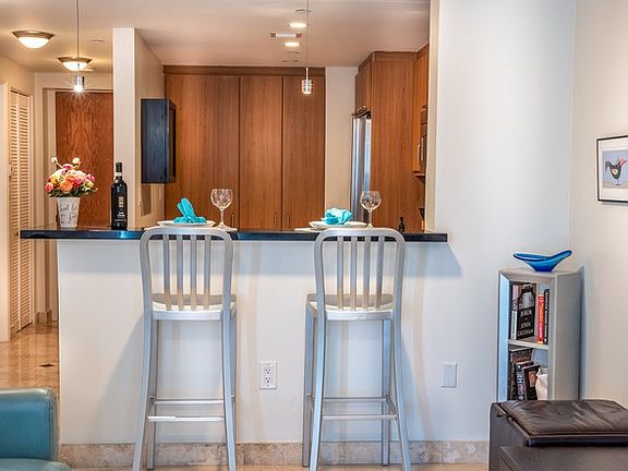 3rd image of 200 Ocean Dr APT 5B