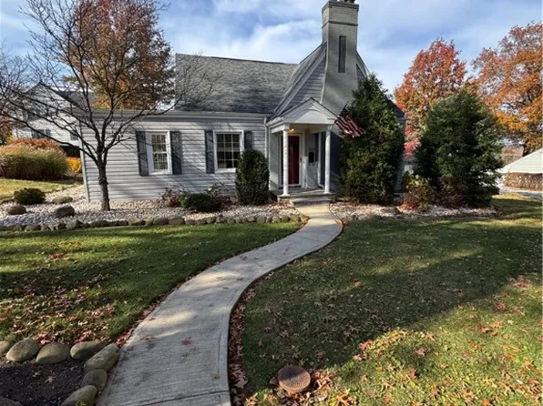 203 Central Ave, Belle Vernon, PA 15012