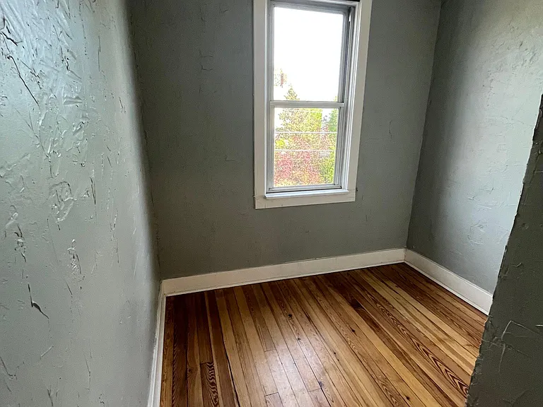 206 Bertha St — Photo 9