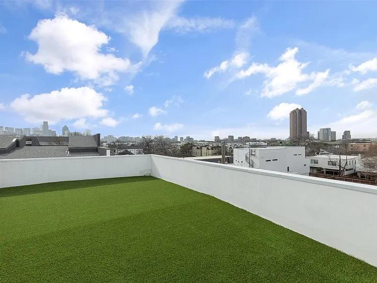 4322 Roseland Ave #3 — Photo 35