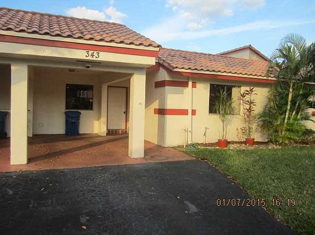 1st image of 343 Lakeside Ct #222
