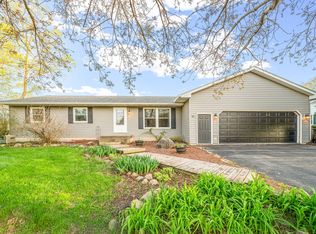 1846 Edna St, Sandwich, IL 60548