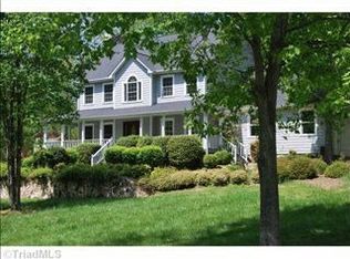 5514 Stonebridge Rd, Pleasant Garden, NC 27313