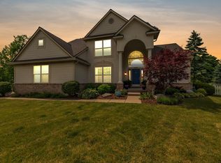 2299 Canyon Ct, Ann Arbor, MI 48105