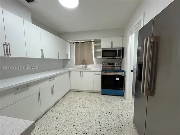 3521 SW 3rd St #Cu-3523, Miami, FL 33135