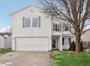 8371 S Paddleboat Ln, Pendleton, IN 46064