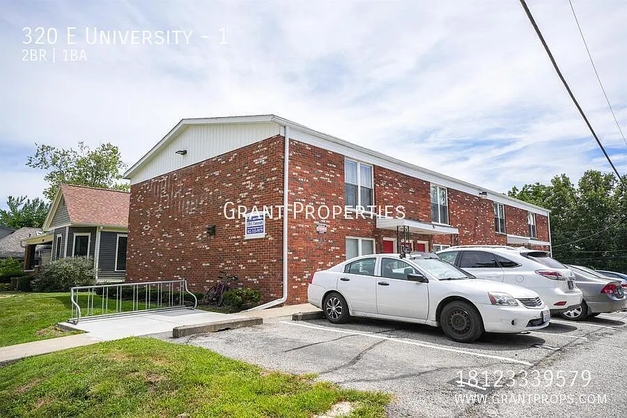 320 — Photo 1