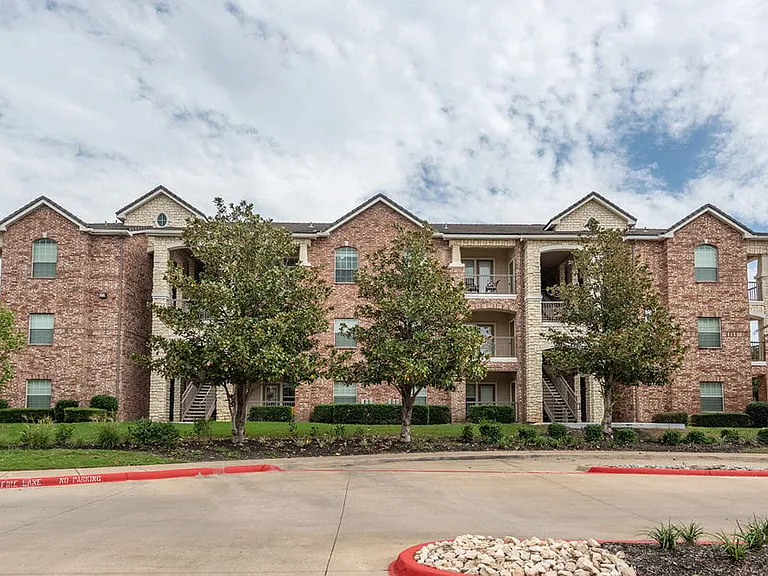 Cortland Fossil Creek — Photo 33