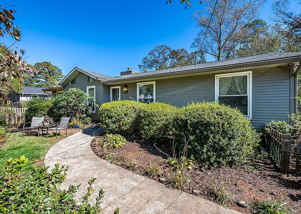 1st image of 2540 Cottonwood Dr