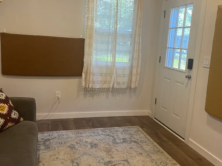 1155 N Xanthia St — Photo 10