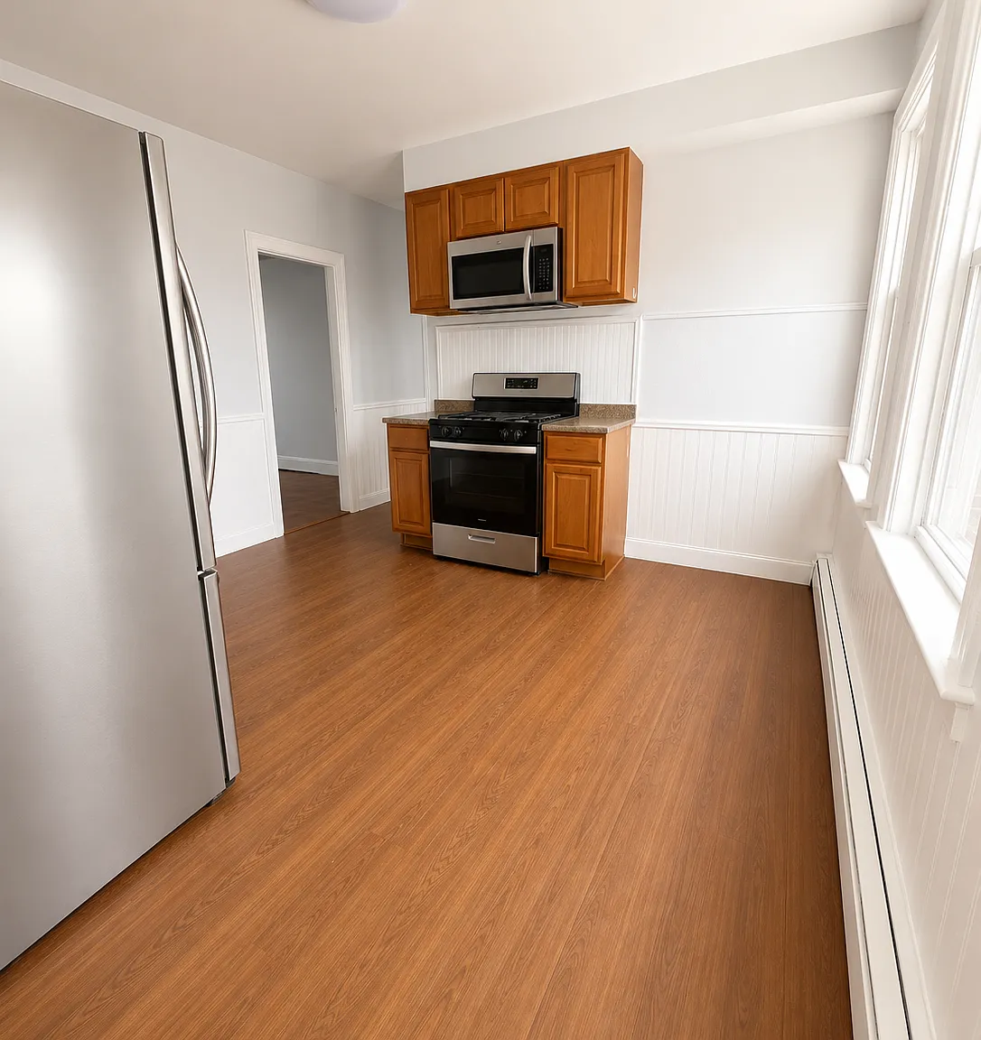 3 bed, 1040 sqft, $1,800 — Photo 1