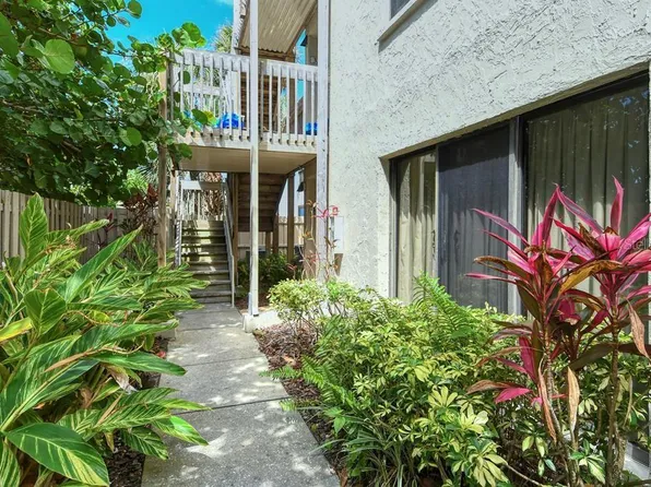 6342 Midnight Pass Rd APT 310, Sarasota, FL 34242