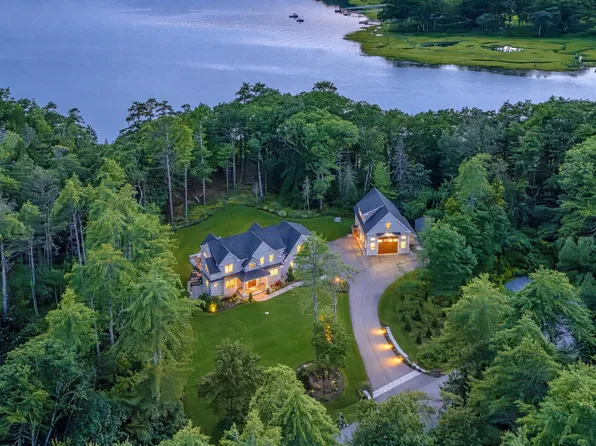 156 High Winds Drive, Yarmouth, ME 04096