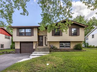 3425 Birchwood Dr, Hazel Crest, IL 60429