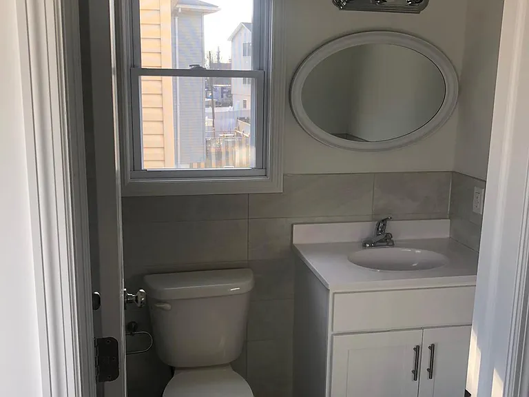 456 Lidgerwood Ave #1 — Photo 15
