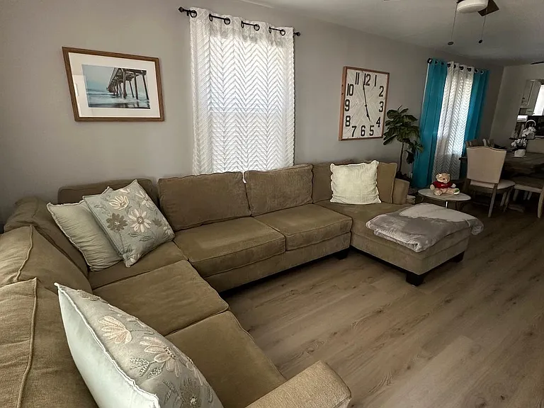202 N Sacramento Ave #B — Photo 24